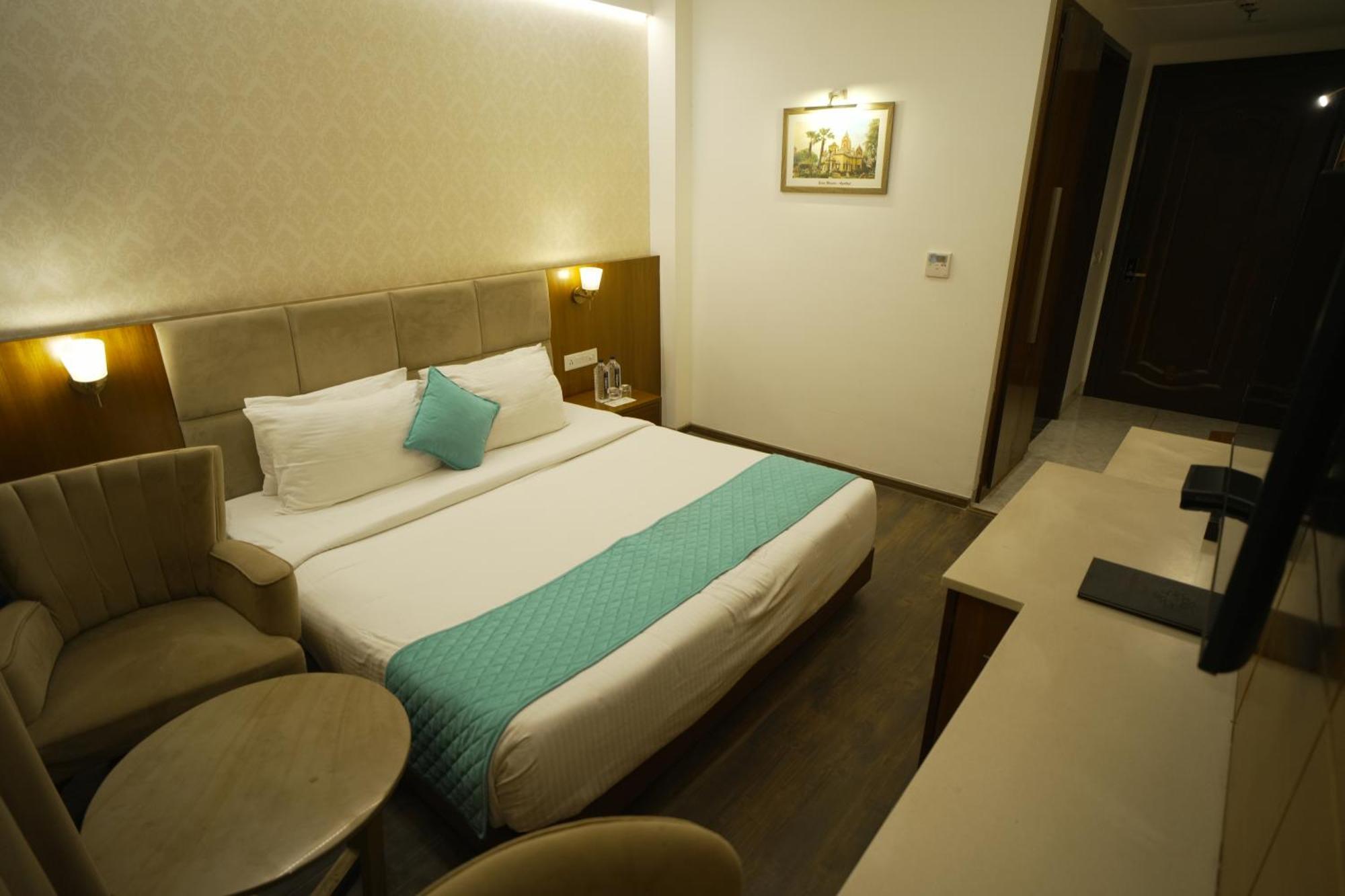 Hotel Krinoscco Ayodhya Exterior foto